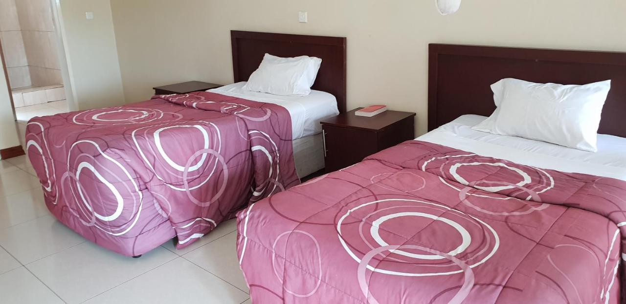 Mwiluzi Motel Ltd Lusaka Esterno foto